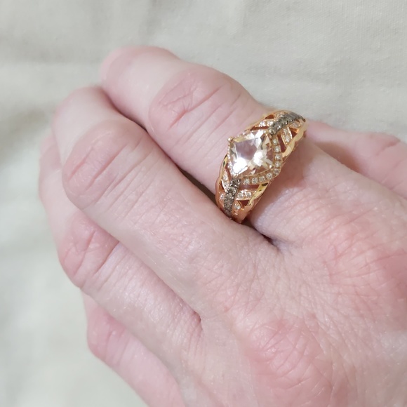 Le Vian ring with center cushion cut peach morganite gemstone 14krg. - Picture 9 of 10